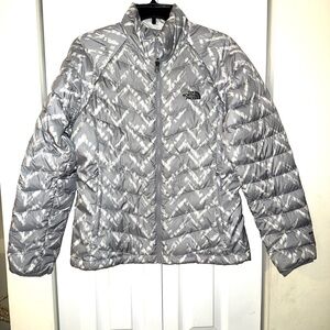 North Face womens M 550 down jacket